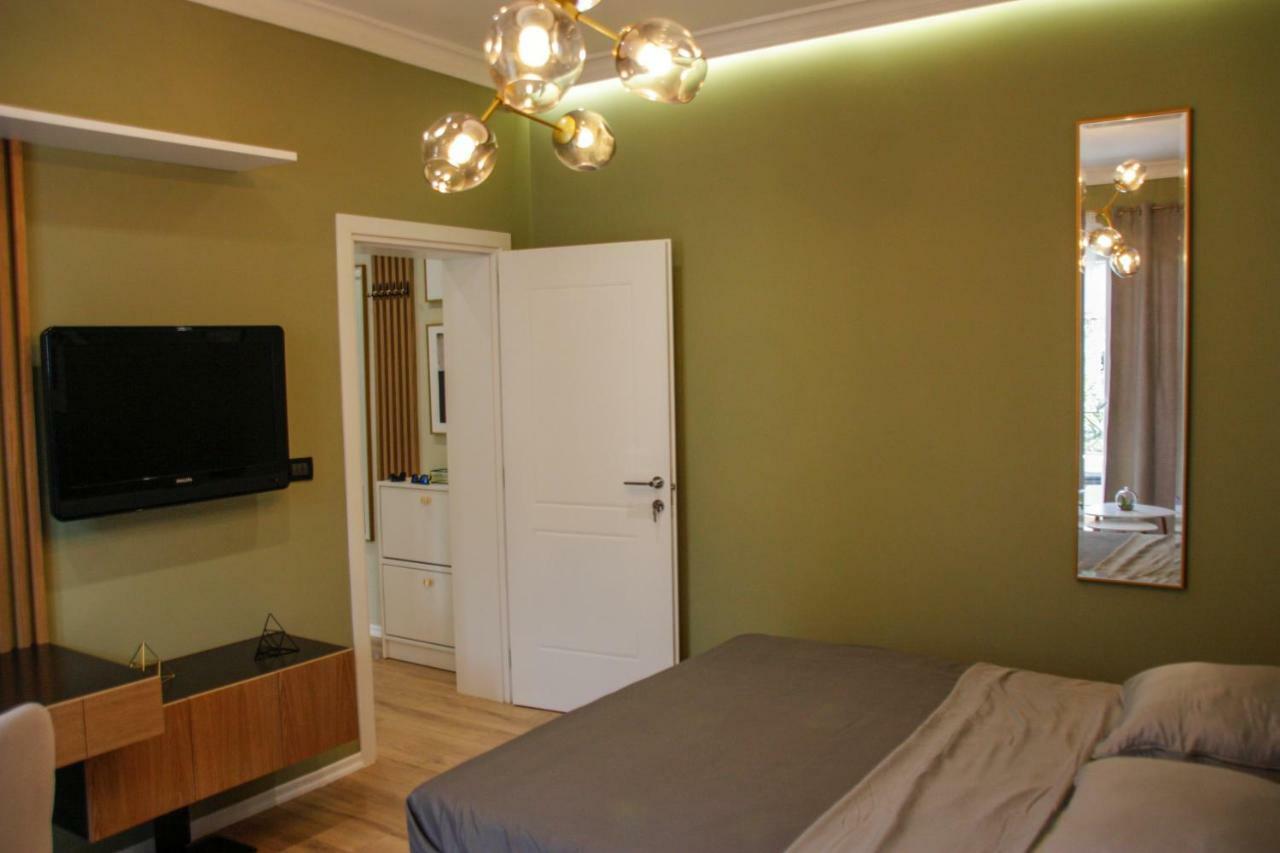 Roza'S Studio Tirana Center מראה חיצוני תמונה